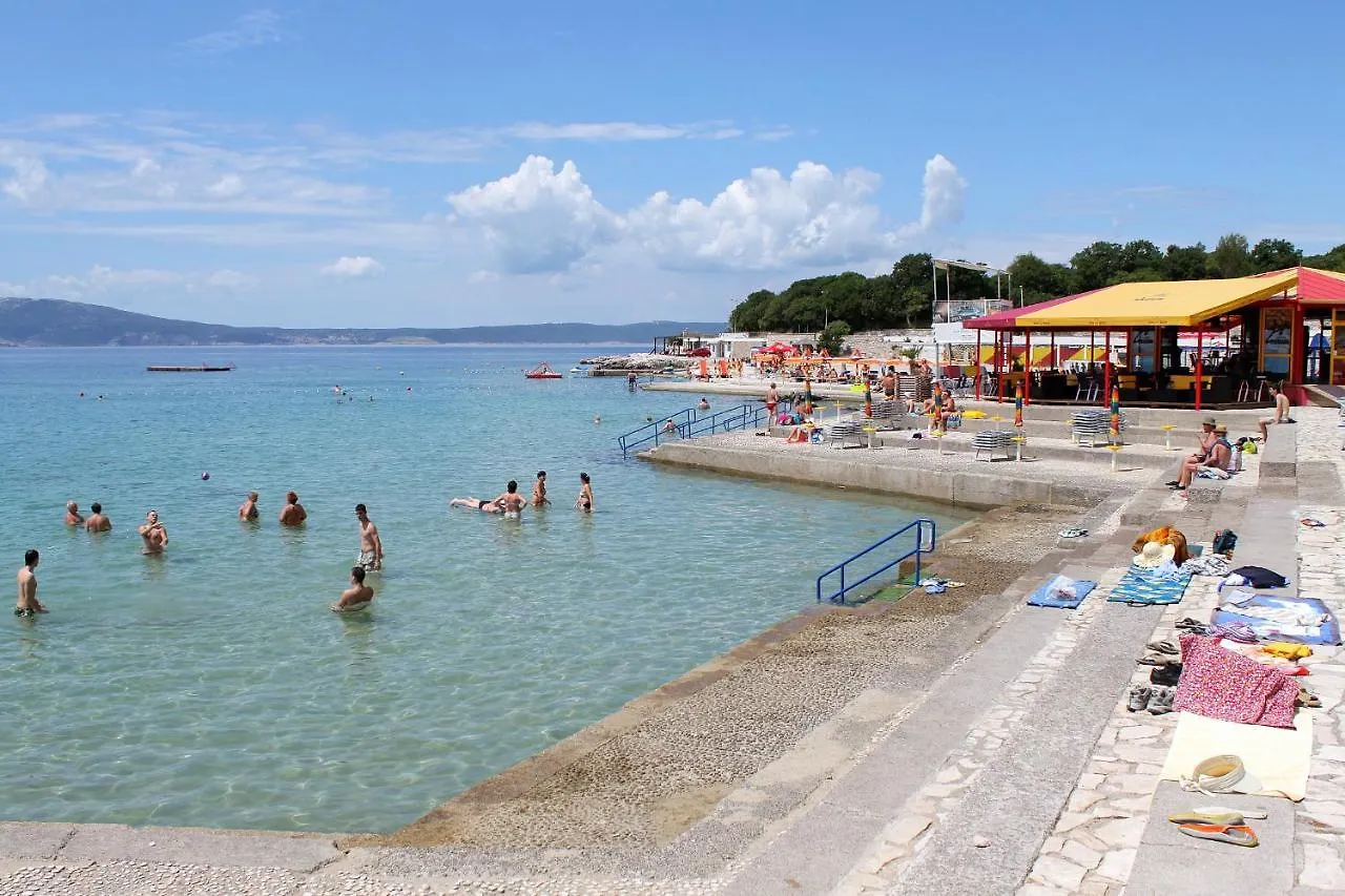 Rooms With A Parking Space Novi Vinodolski - 21509 كرواتيا