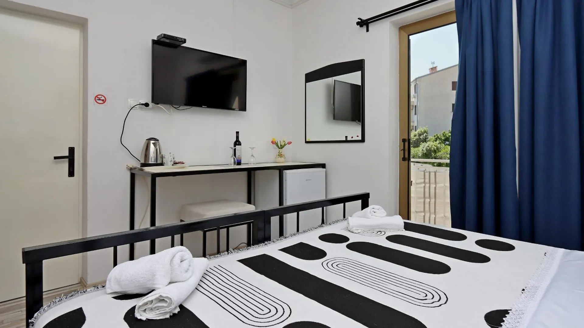 Rooms With A Parking Space Novi Vinodolski - 21509 0*,  كرواتيا